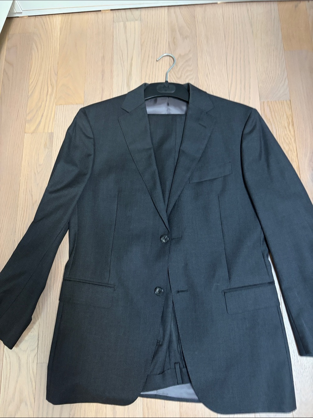 men’s pinstriped suit from suit supply